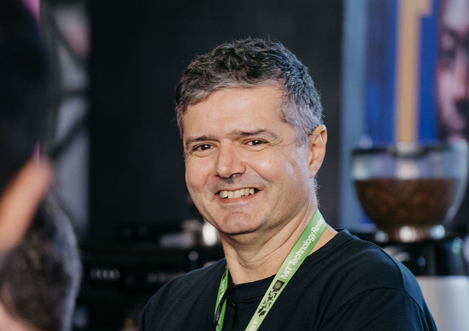 Adriano Dutra